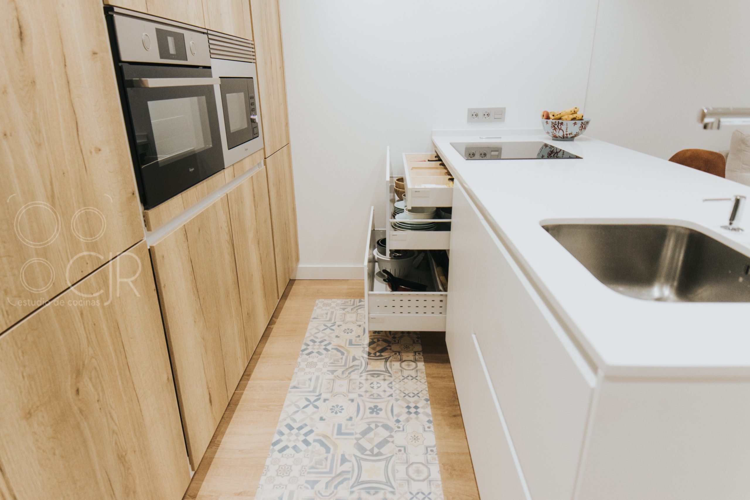 madera y blanco con silestone cocinas