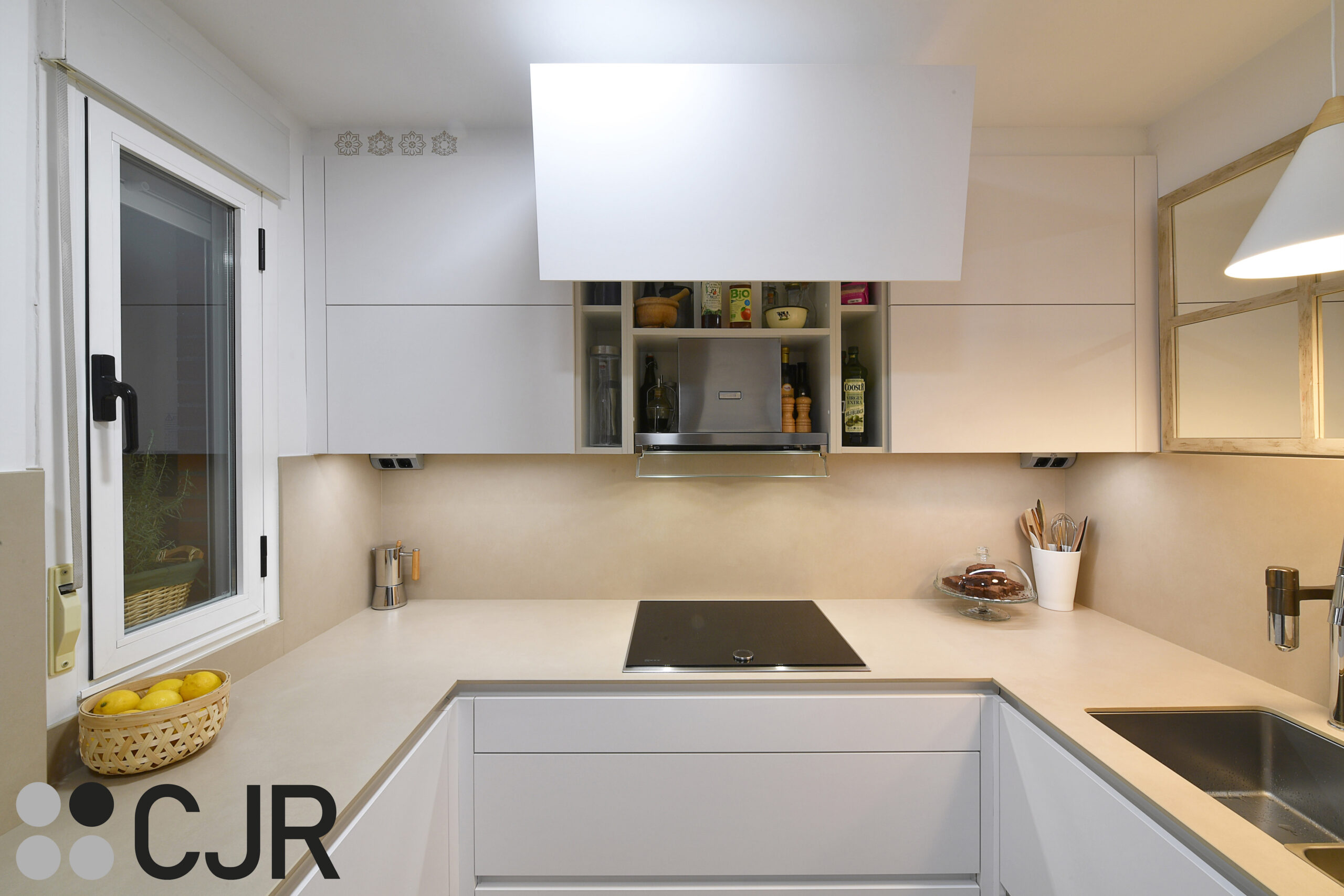 campana de elica box in plus en mueble blanco cjr