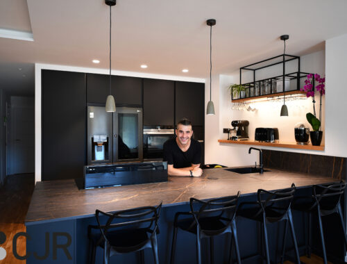 daniel colino en cocinas en color negro modernas cjr