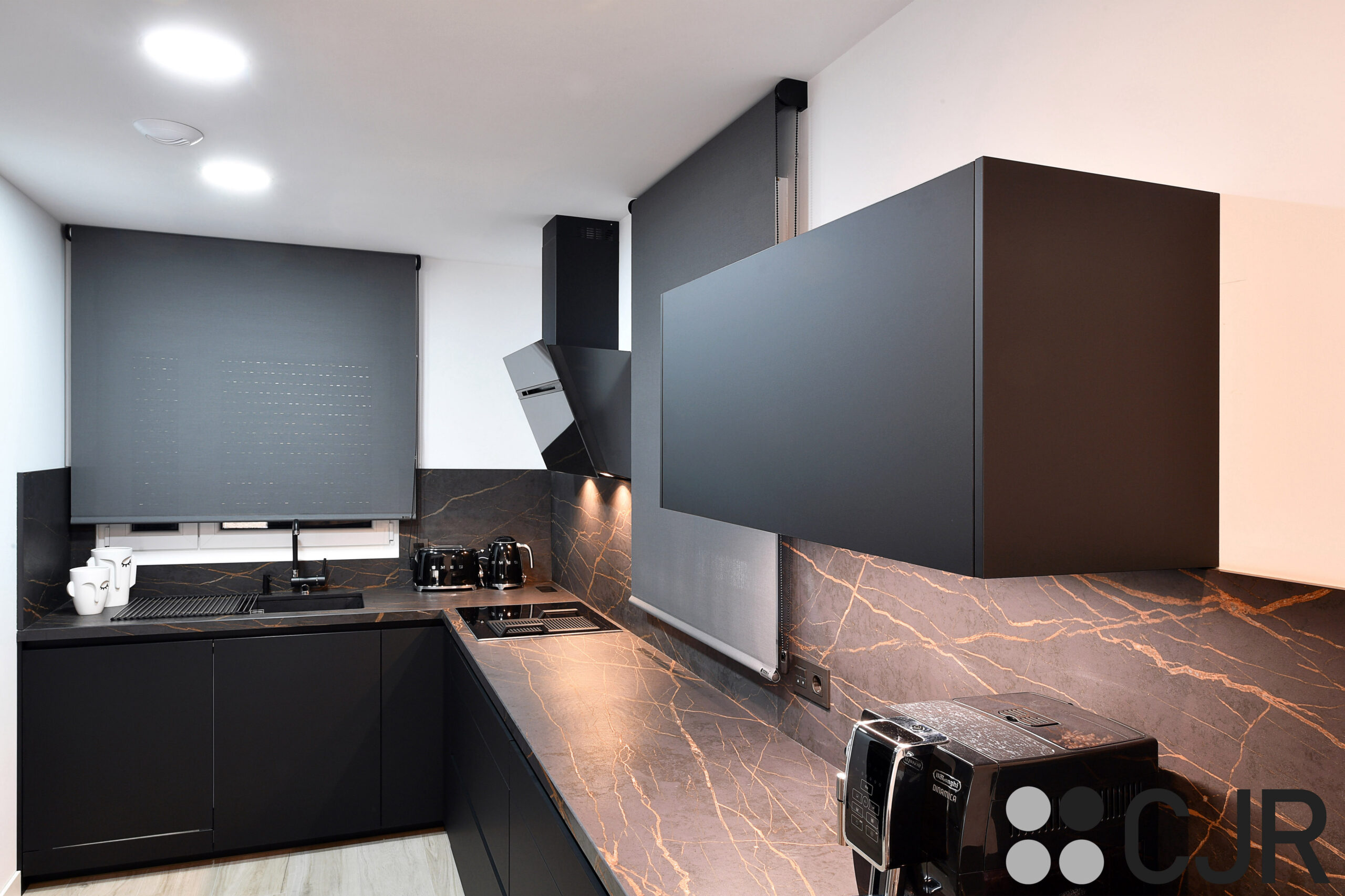 mueble alto de cocina en negro cjr