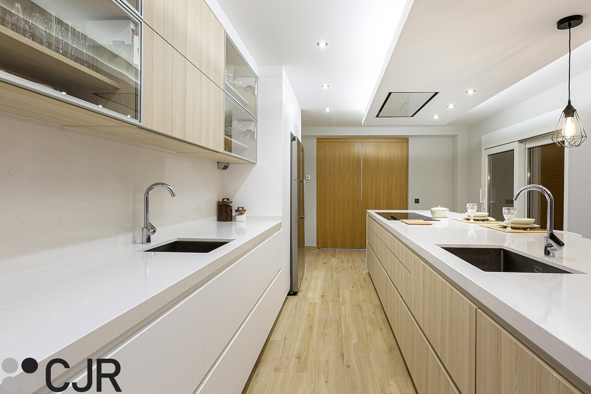 cocina moderna en madera y blanco de estilo nordico cjr