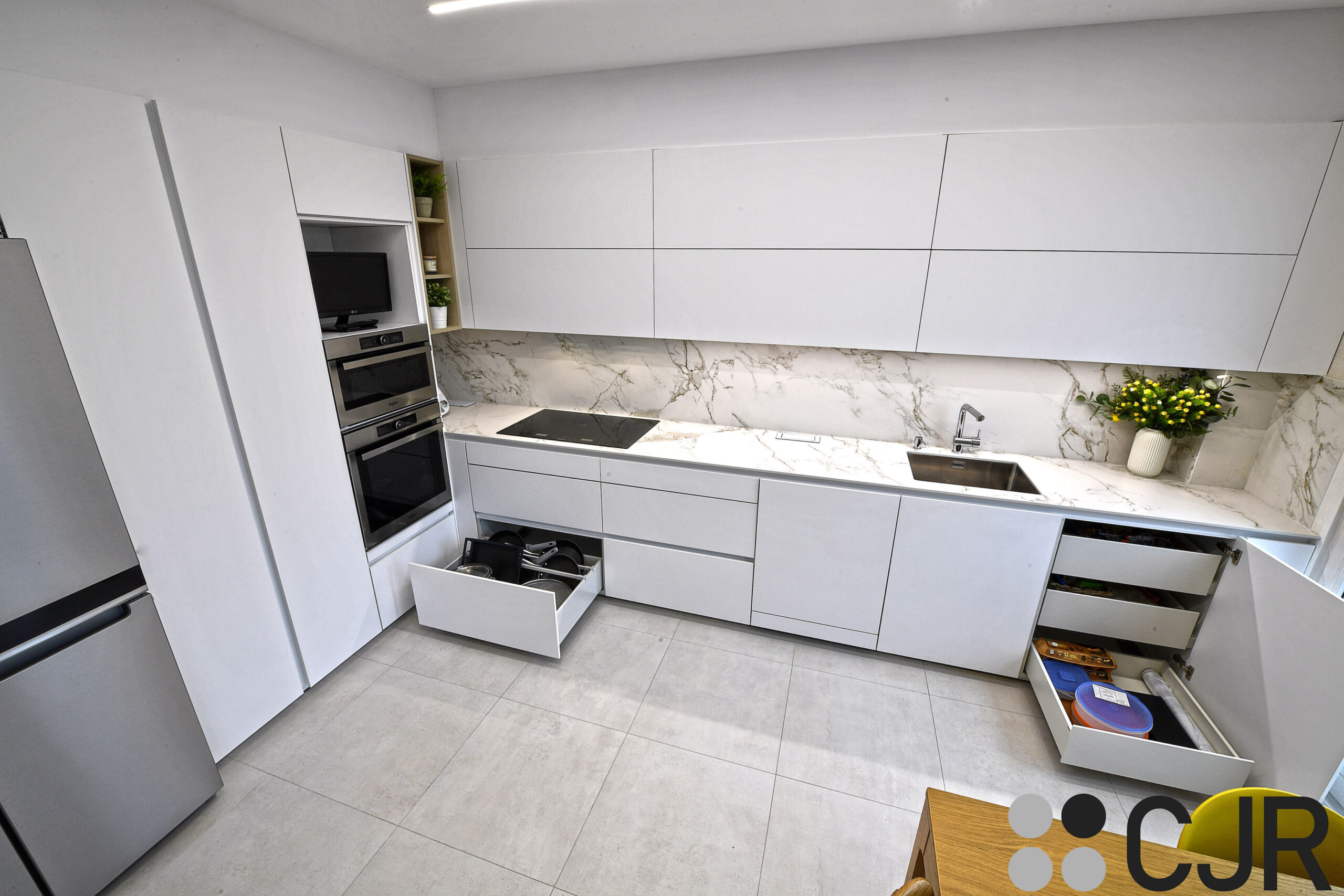 mueble bajo de cocina en blanco mate cjr