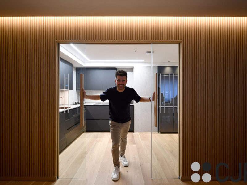 daniel colino en Cocina Negra Mate y Dekton Vera MODERNA EN L cocinas CJR