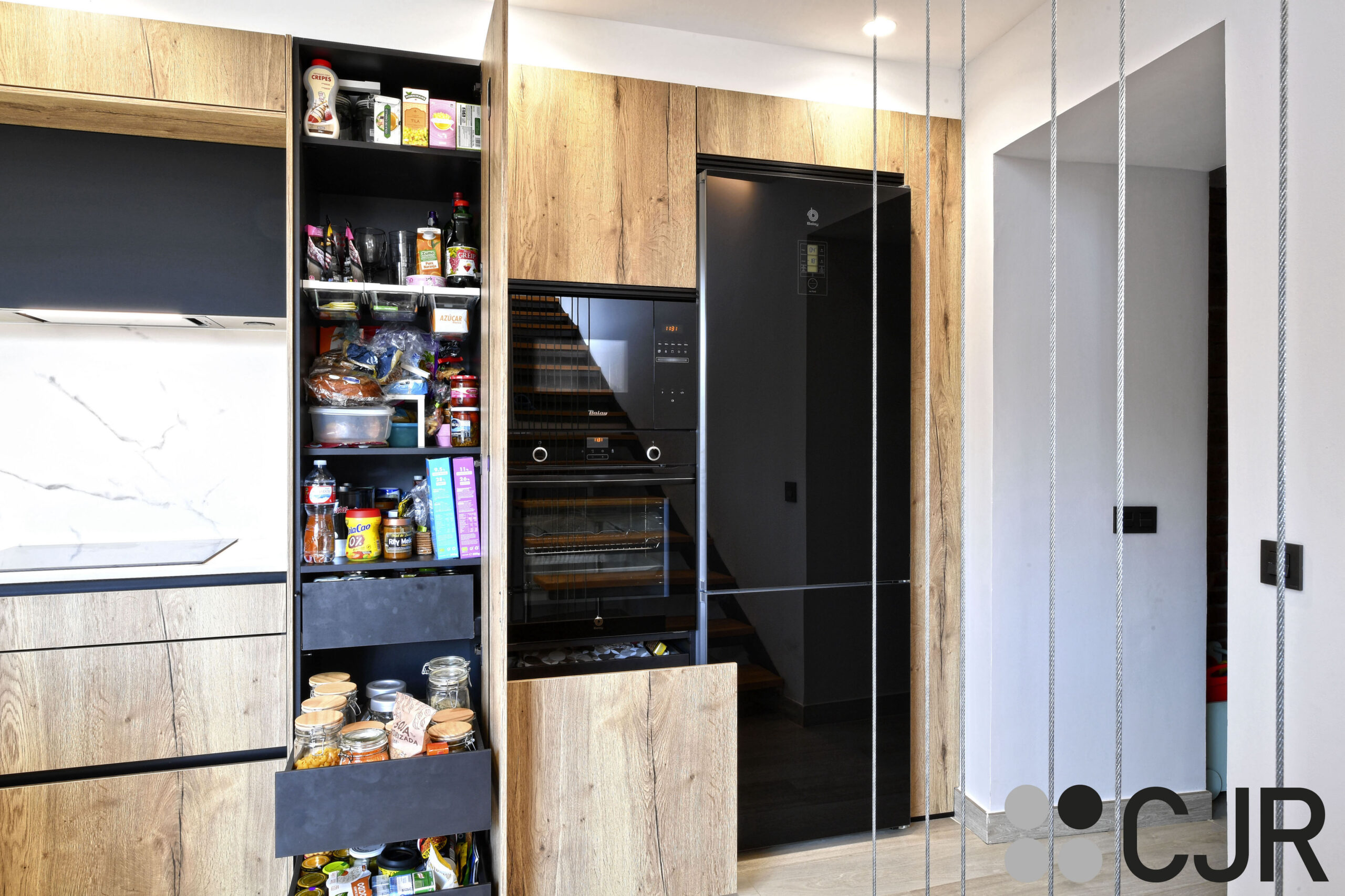 muebles de cocina con el interior en negro cocinas cjr