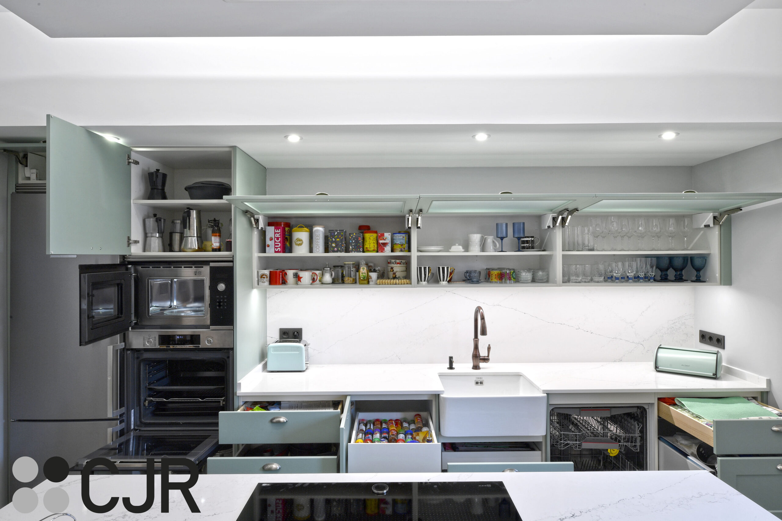 interior muebles de cocina verde y blanca cocinas cjr