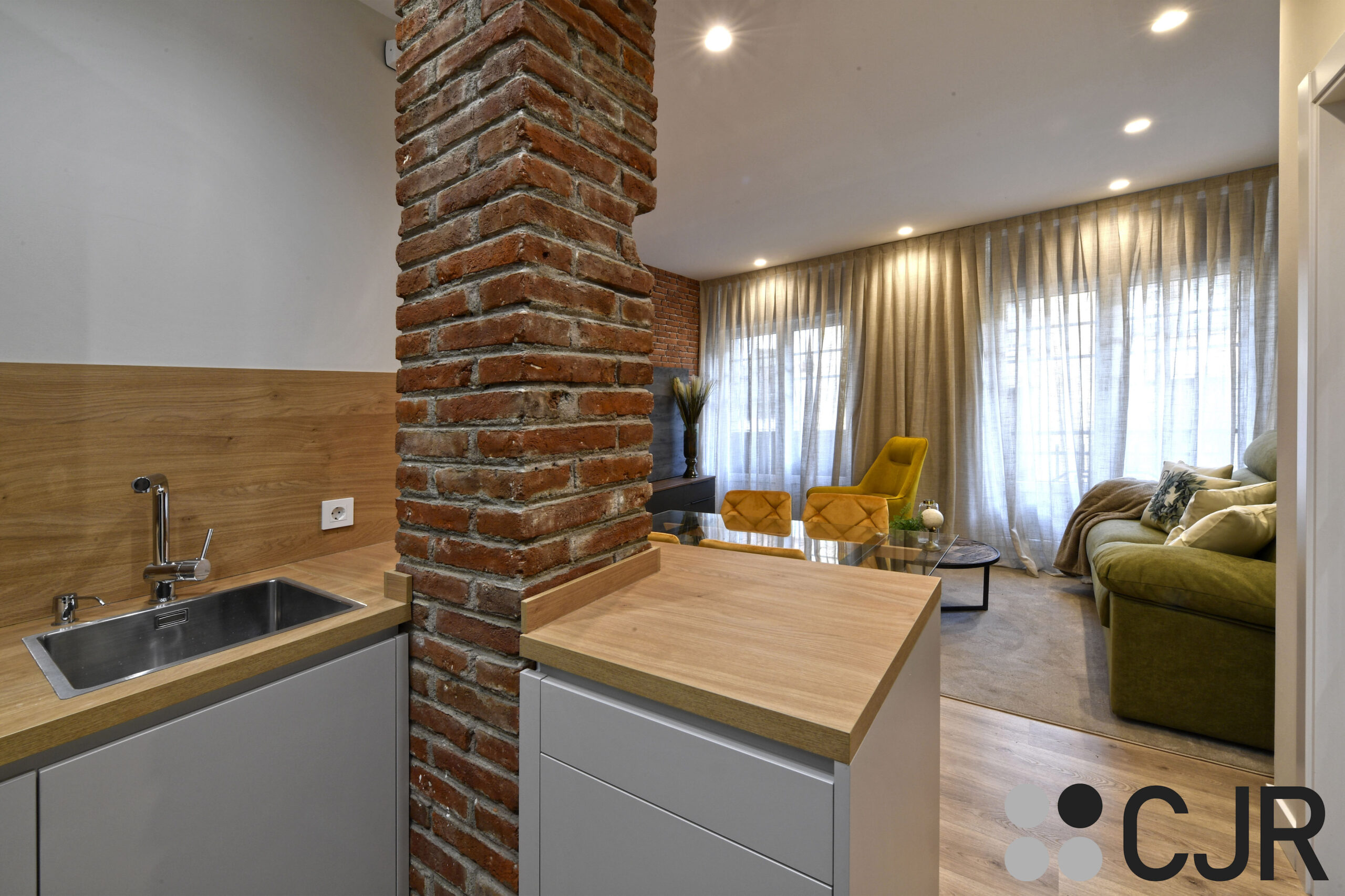 COCINAS PEQUEÑAS ABIERTAS ¡Tendencias decoración interiores 2024! cocinas CJR