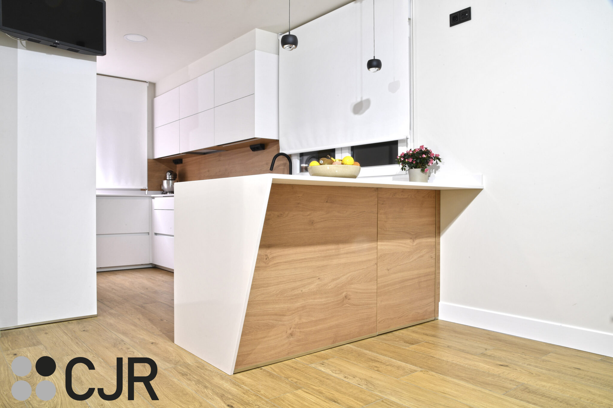 Cocina Blanca y Madera Abierta con Peninsula Cocinas CJR | Cocinas CJR ...