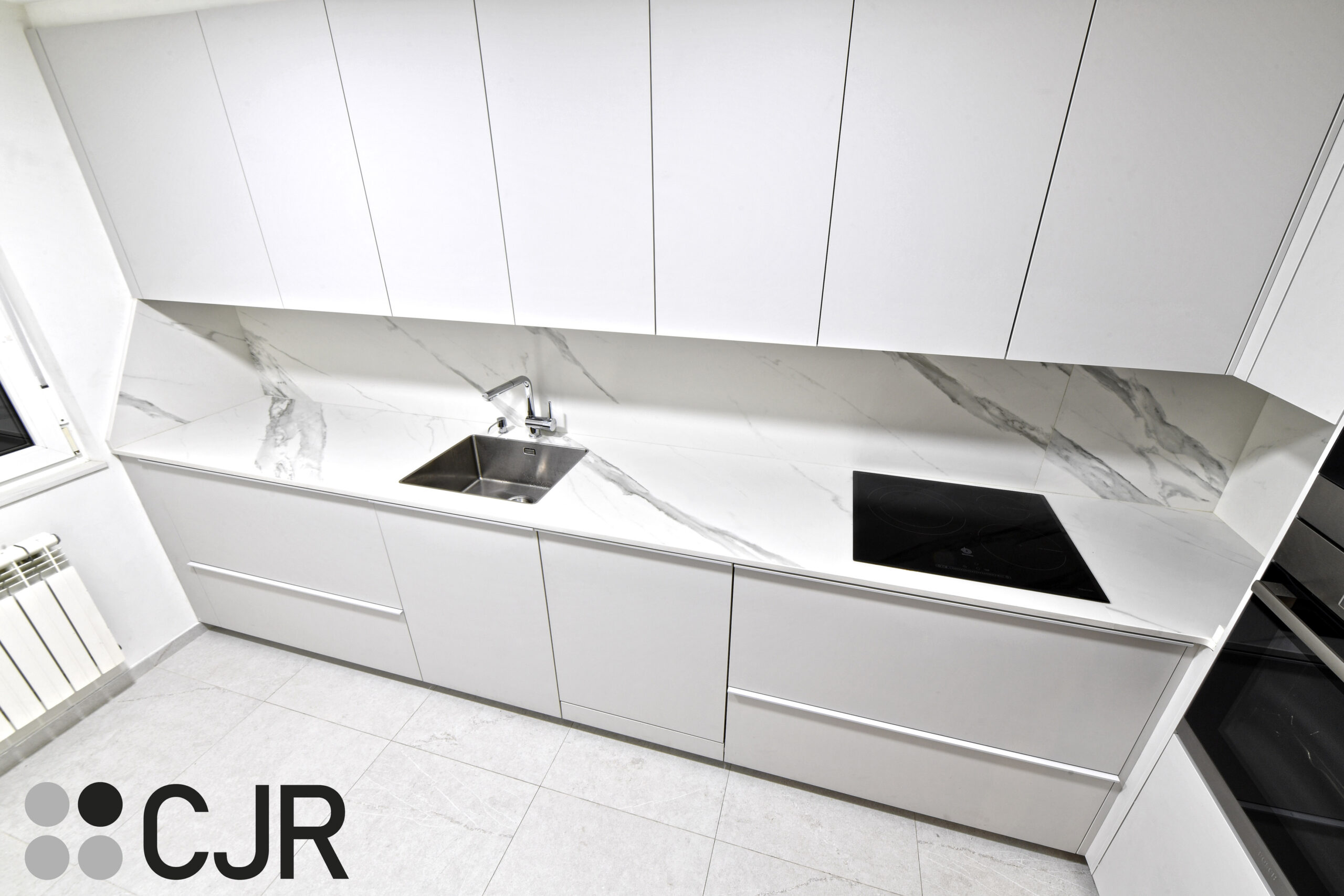 almacenamiento de Cocina PEQUEÑA en L Gris Moderna Cocinas CJR