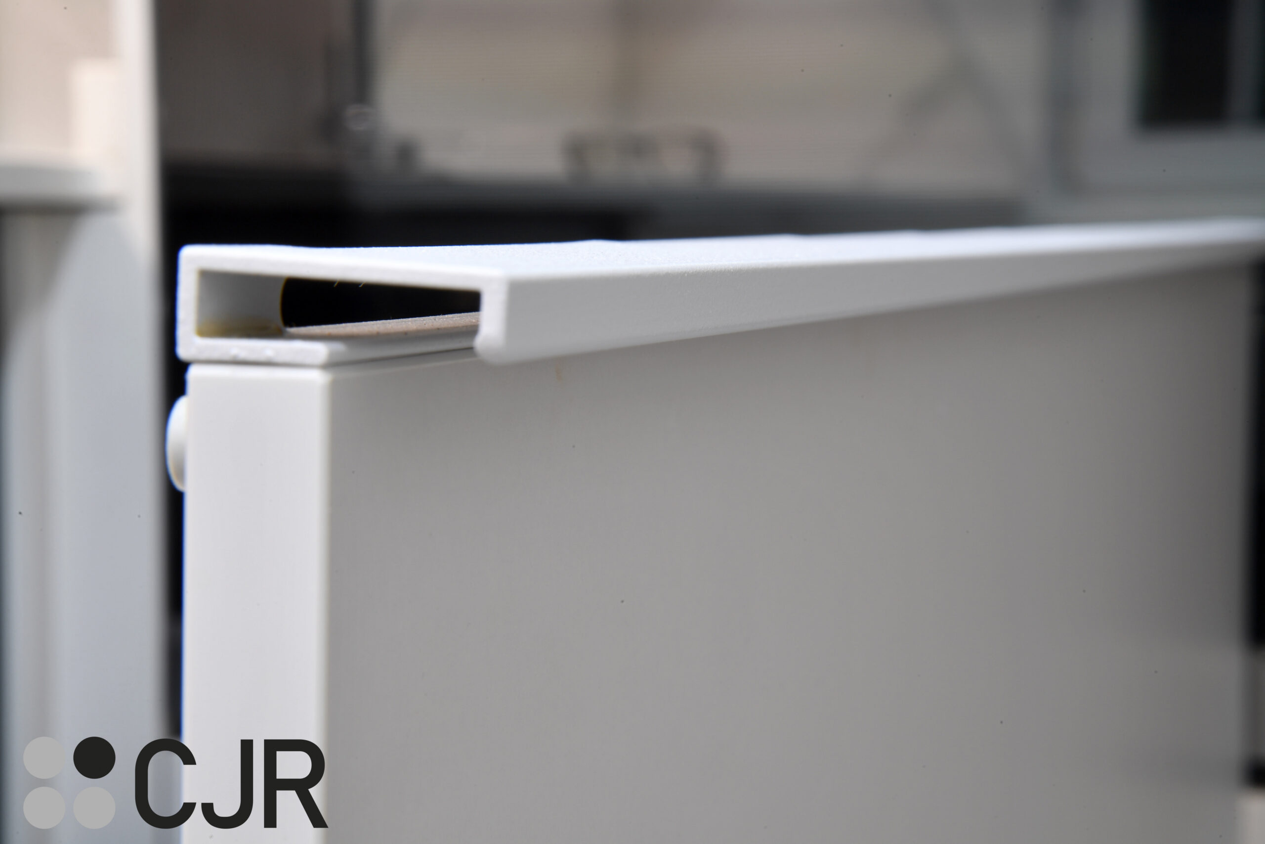 nuevos tiradores de muebles de cocina santos Cocina PEQUEÑA en L Gris Moderna Cocinas CJR