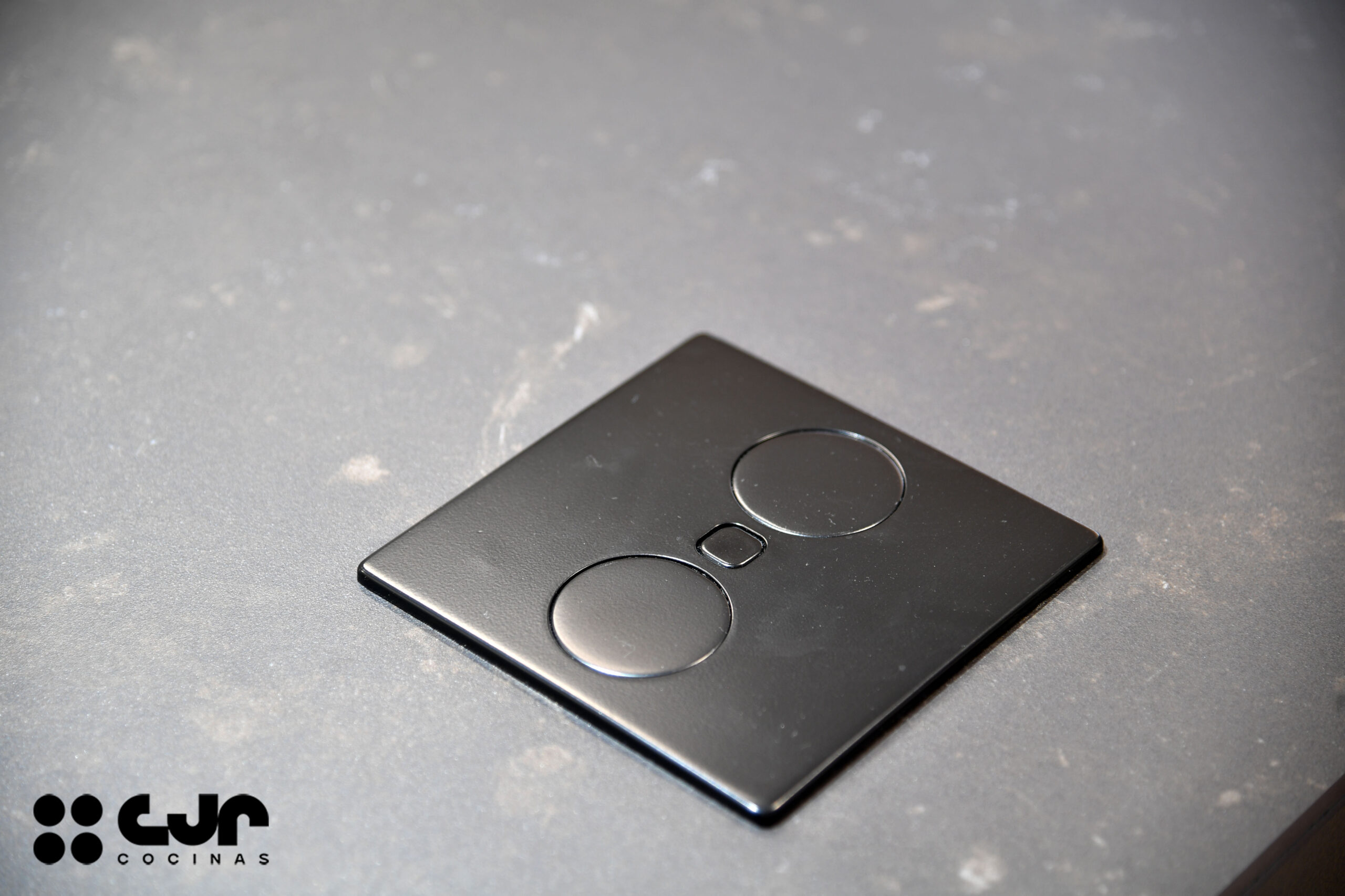 Cocina NEGRA y MADERA con ISLA Abierta Cocinas CJR