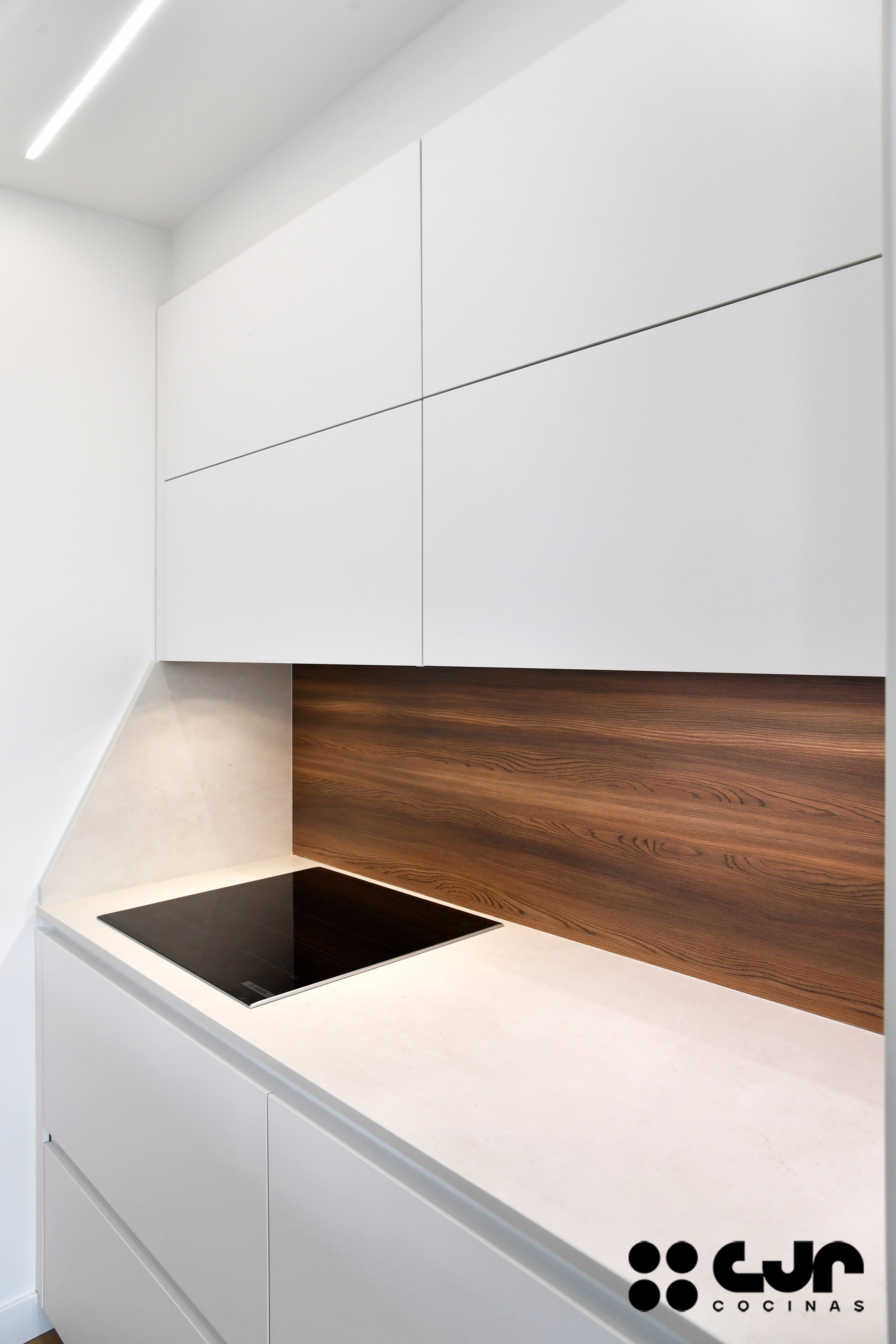 cocina blanca y madera abierta soluciones de diseño de cocinas cocinas cjr