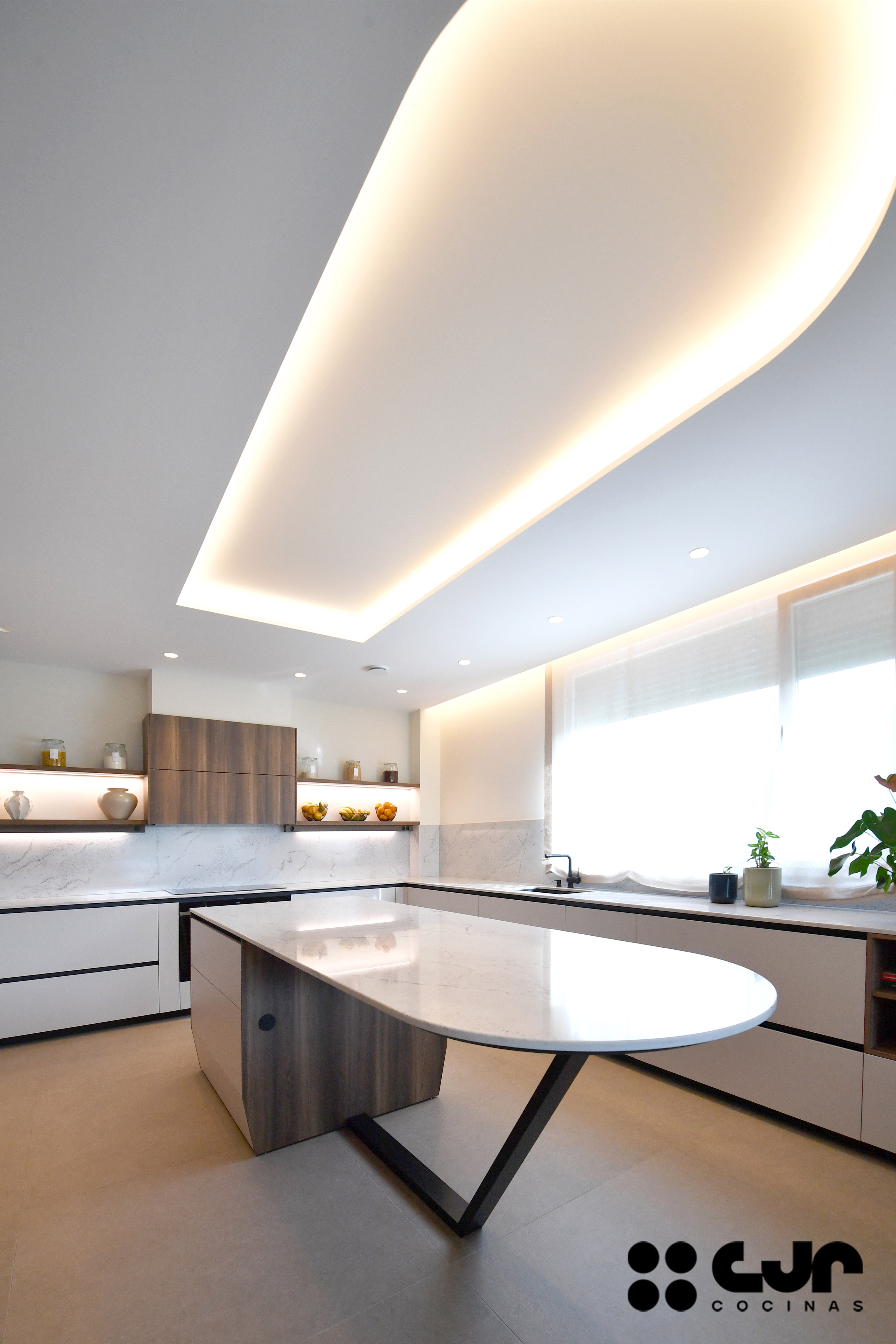 tendencias cocinas 2026 cocina cashmere y madera con isla abierta con isla cocinas cjr