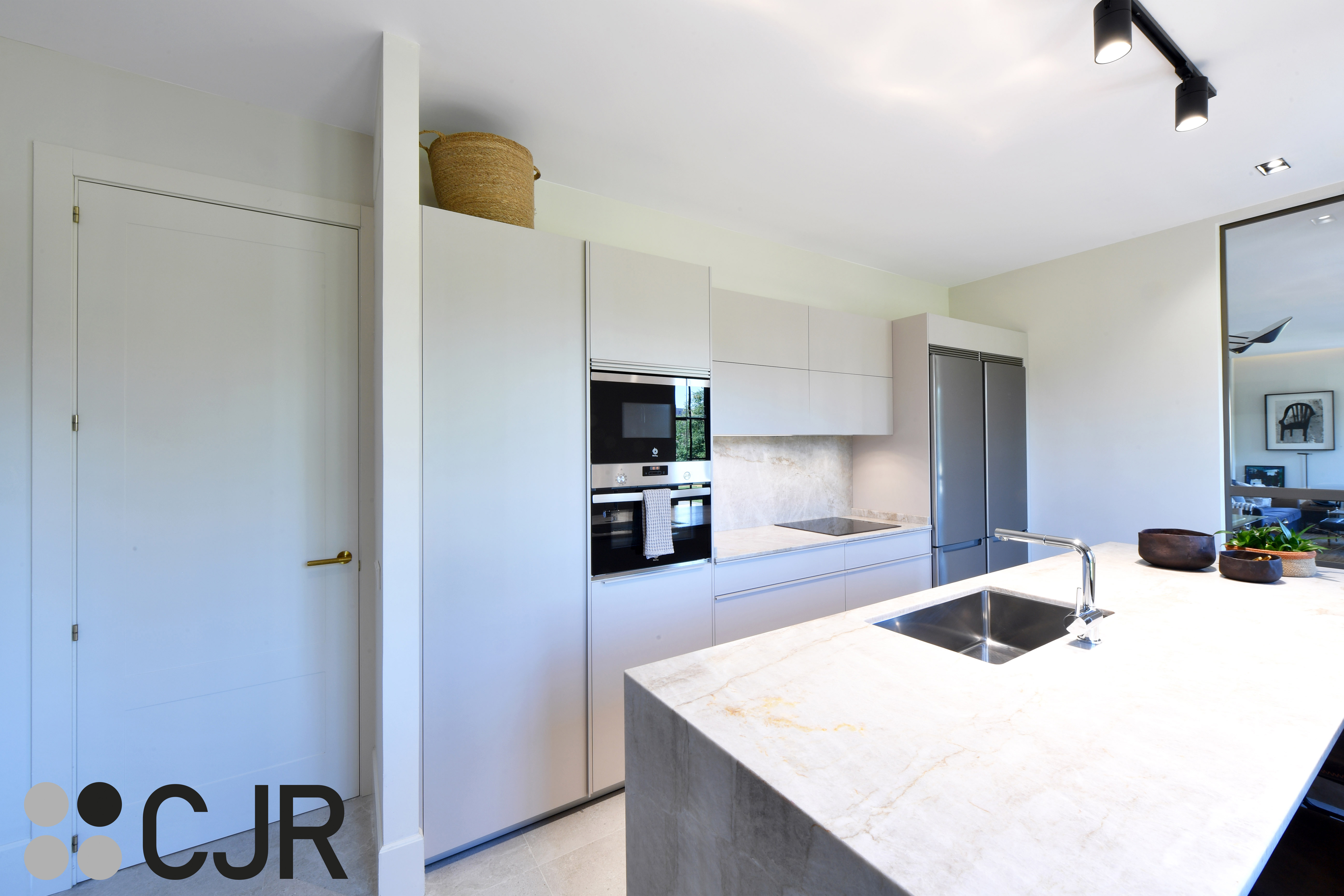 Cocina moderna cashmere con isla y barra Cocinas CJR