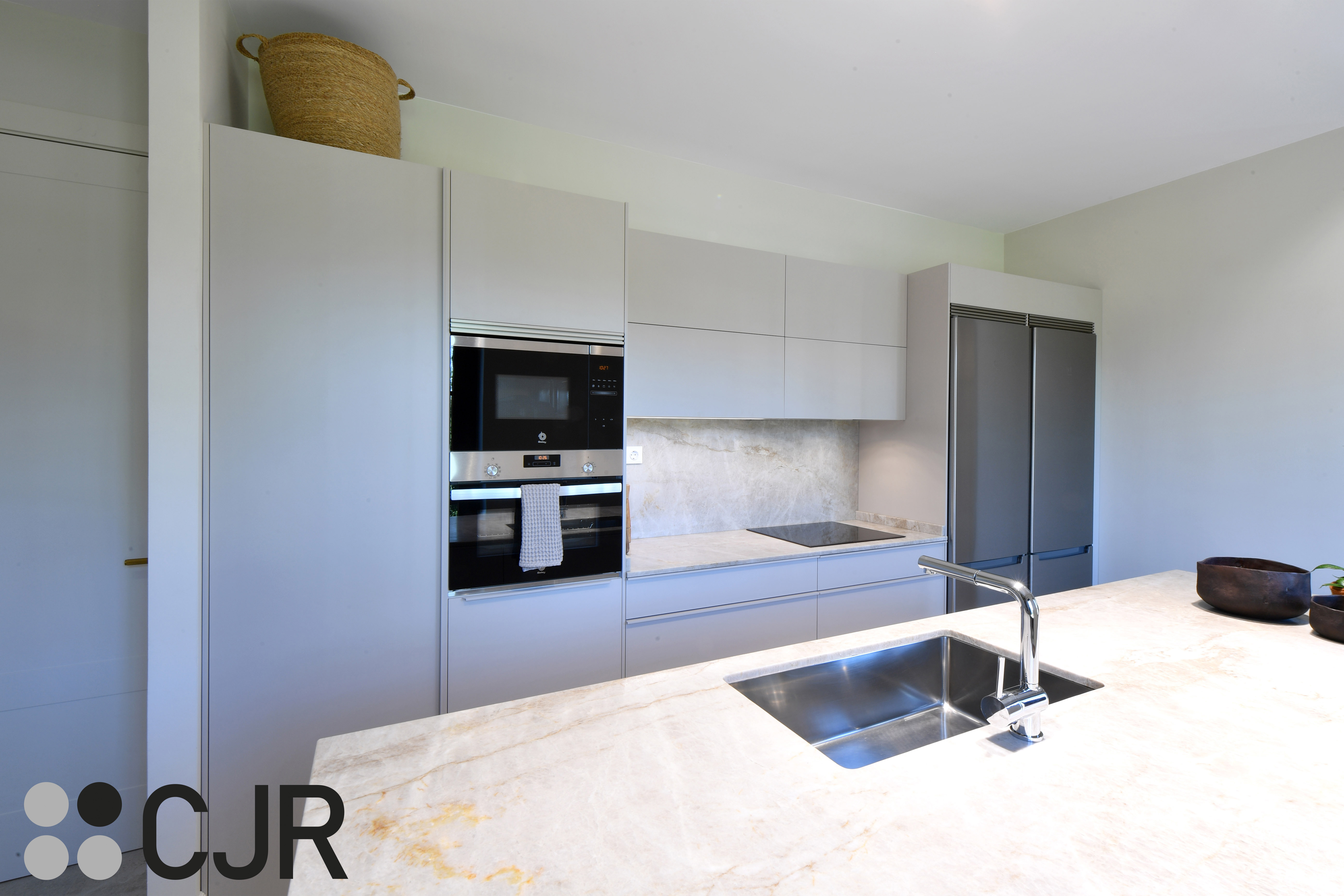 Cocina moderna cashmere con isla y barra Cocinas CJR