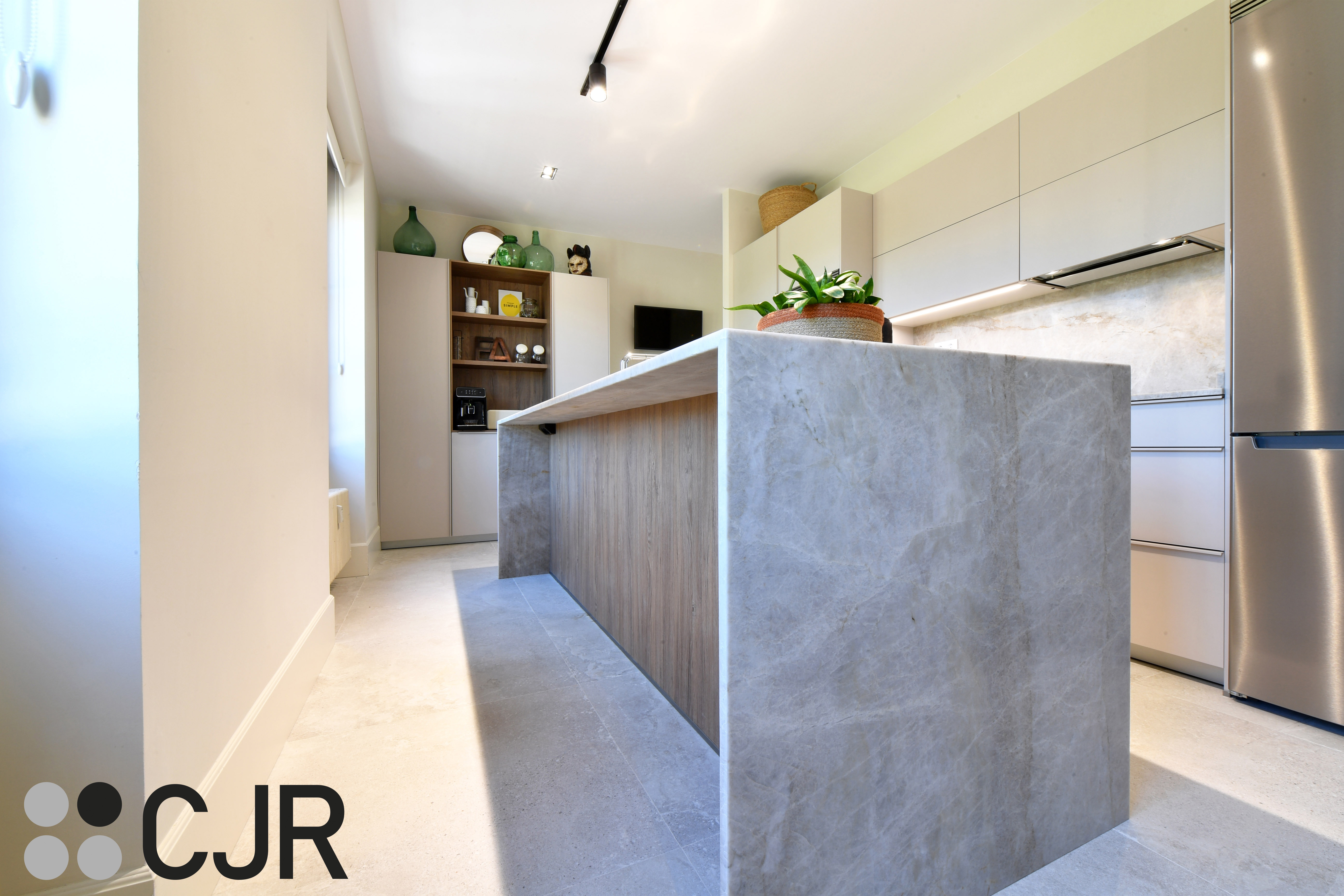 Cocina moderna cashmere con isla y barra Cocinas CJR