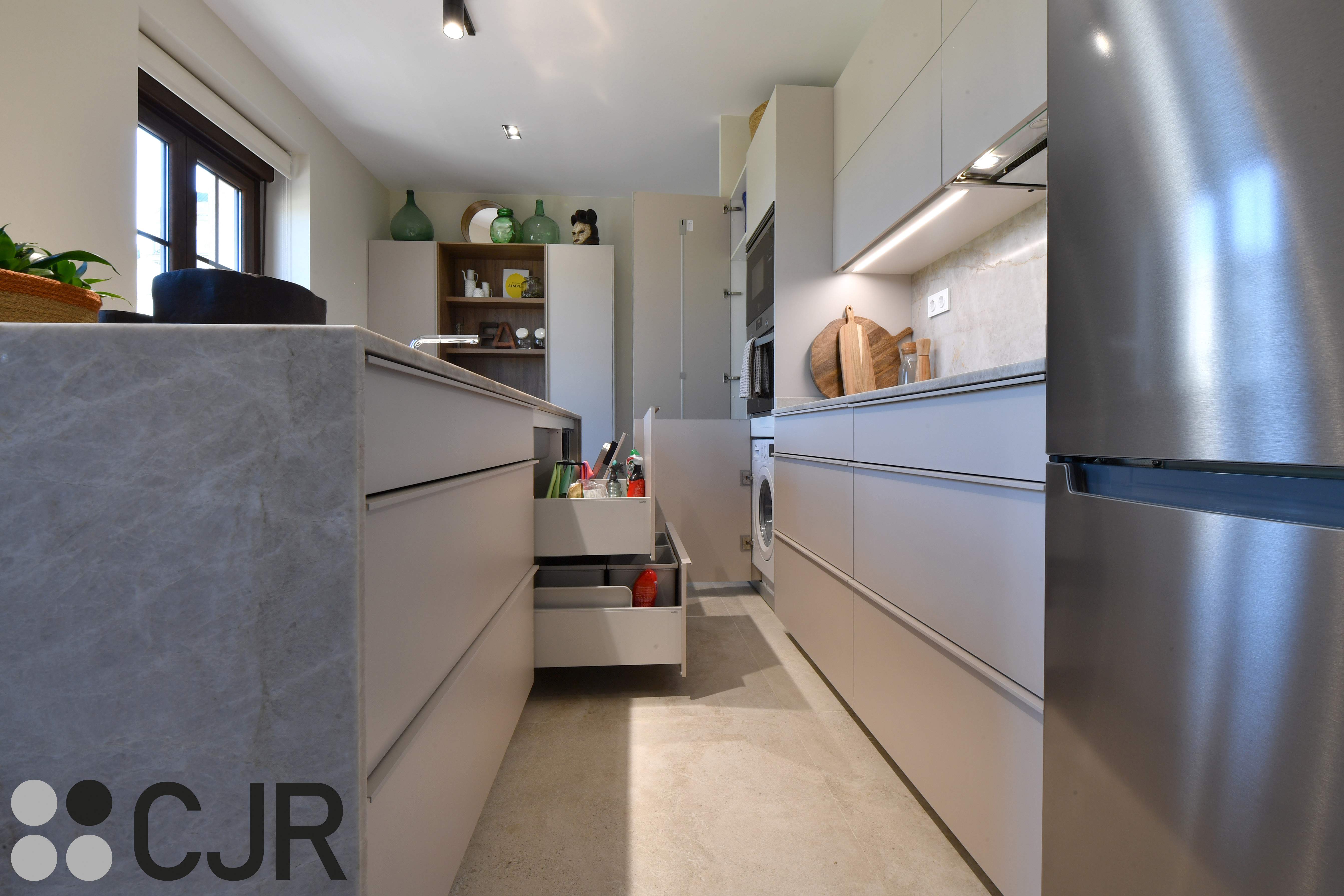 Cocina moderna cashmere con isla y barra Cocinas CJR