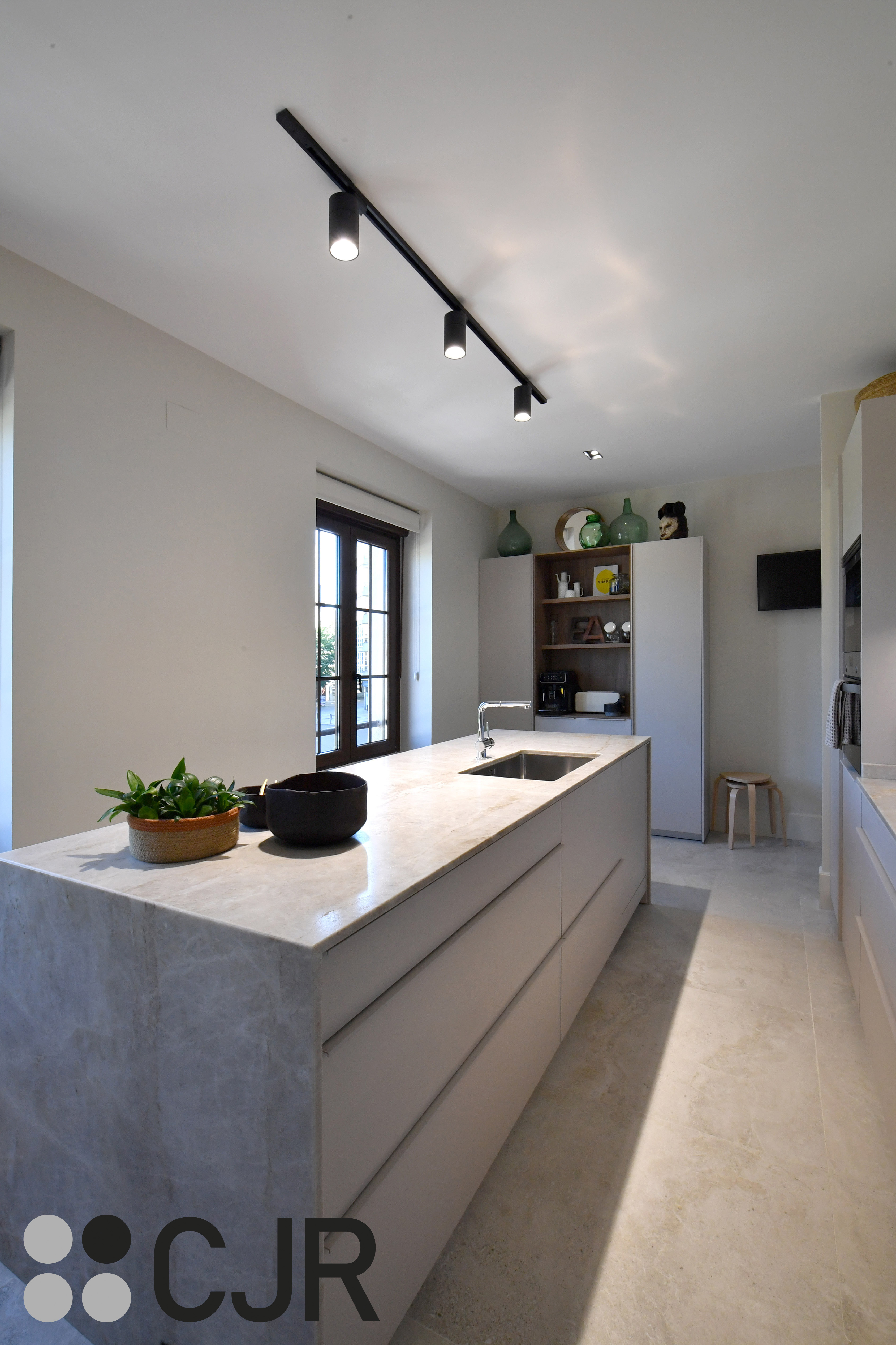 Cocina moderna cashmere con isla y barra Cocinas CJR