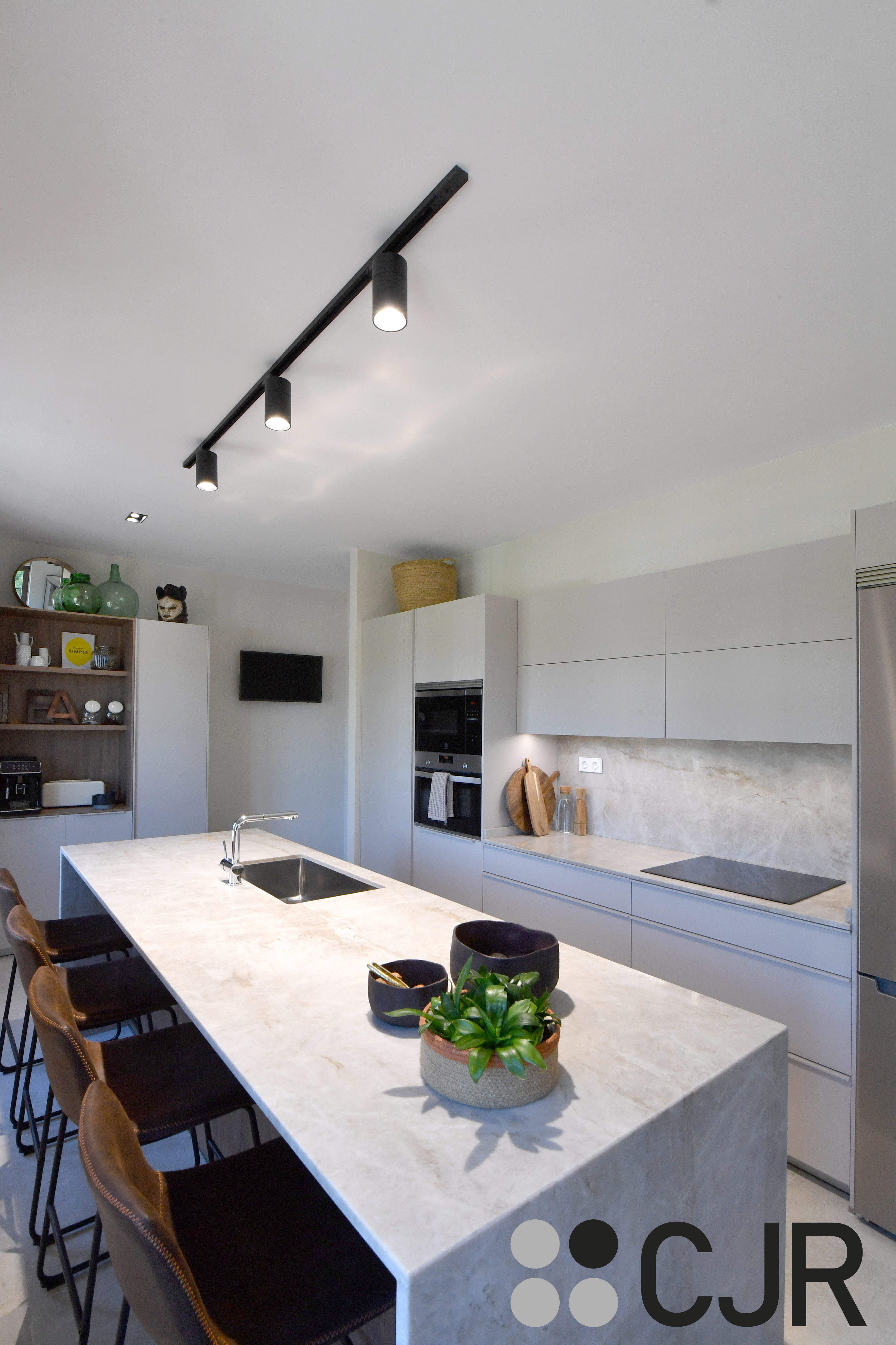 Cocina moderna cashmere con isla y barra Cocinas CJR