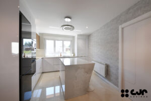 Proyectos en Blanco Ártico Brillo de Santos Cocinas CJR
