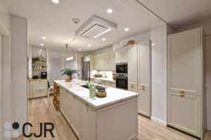 Proyectos en Blanco Perla de Santos Cocinas CJR