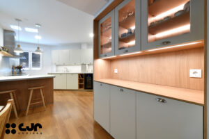 Proyectos en Blanco Perla de Santos Cocinas CJR
