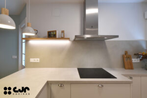Proyectos en Blanco Perla de Santos Cocinas CJR