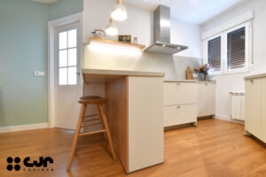 Proyectos en Blanco Perla de Santos Cocinas CJR