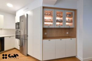 Proyectos en Blanco Perla de Santos Cocinas CJR