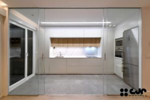 Proyectos en Blanco Perla de Santos Cocinas CJR